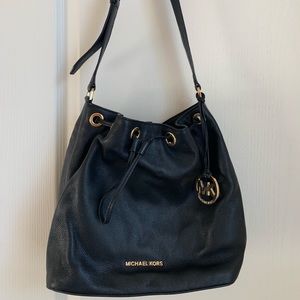 Michael Kors Bucket Bag, Leather, Black